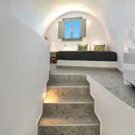 Seven Imerovigli (Santorini)