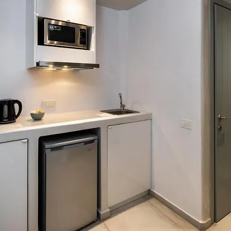 Seven 4* Imerovigli (Santorini)