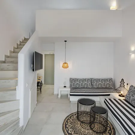 Seven 4* Imerovigli (Santorini)