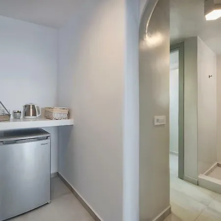 Seven 4* Imerovigli (Santorini)