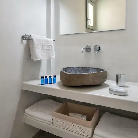 Seven 4* Imerovigli (Santorini)