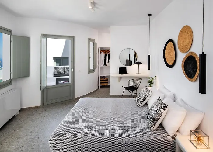 Seven 4* Imerovigli (Santorini)