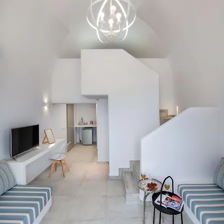 Apart Otel Seven Imerovigli (Santorini)