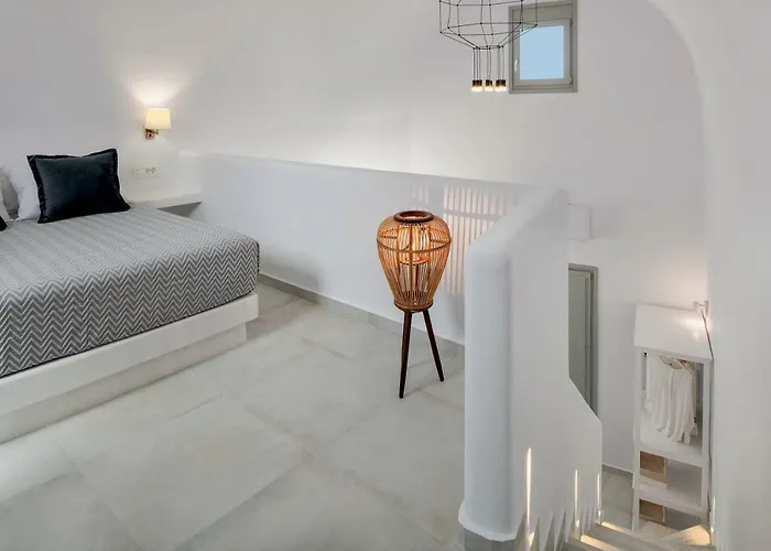 Seven Imerovigli (Santorini)